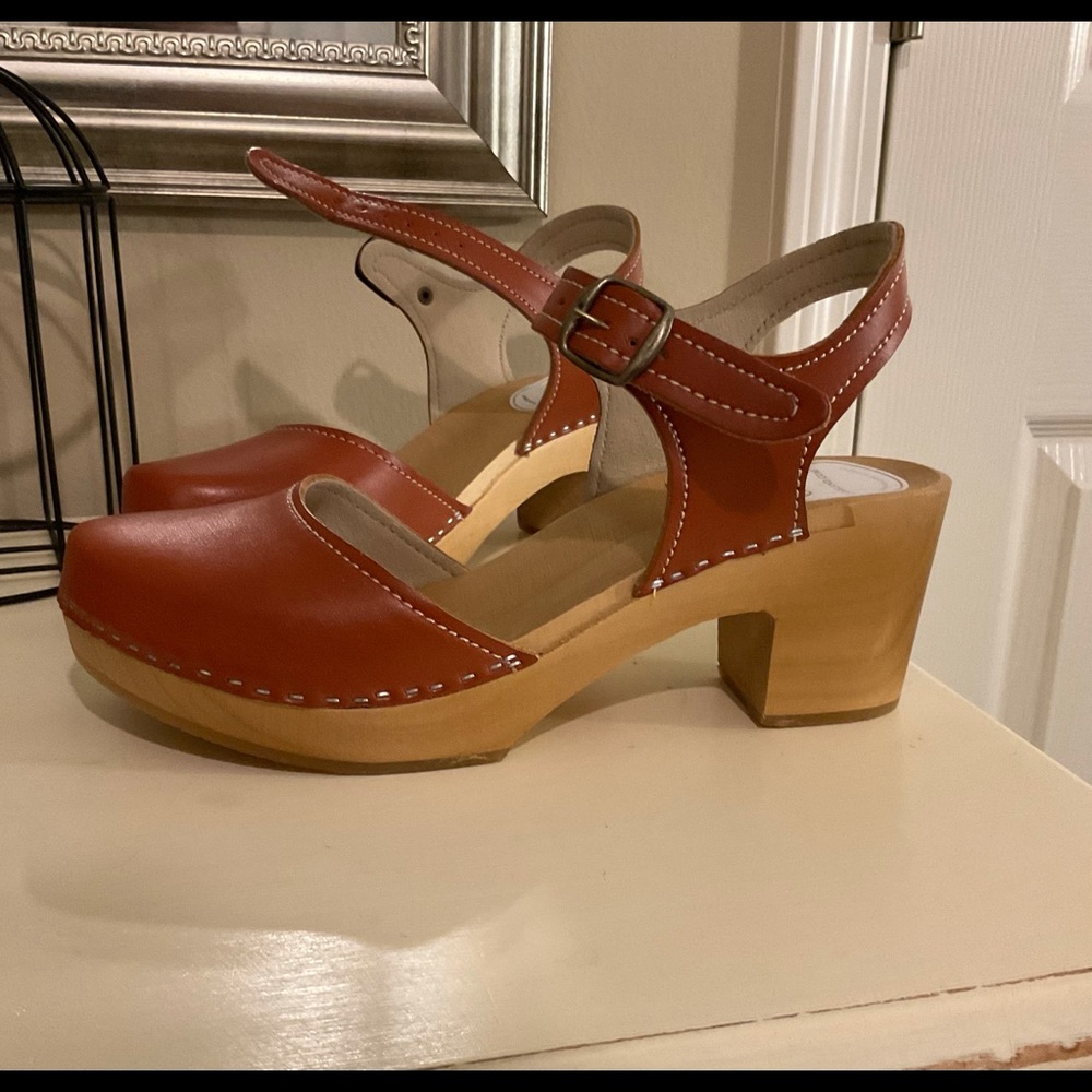Etsy-Clogsland Vegan Leather Mid Heel Clog